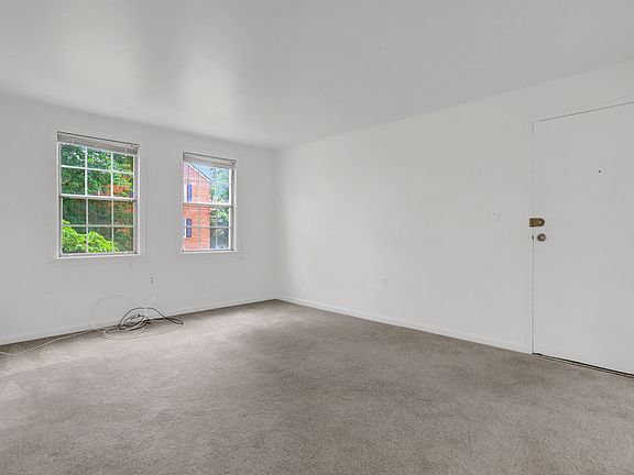 4th image of 1413 Belle View Blvd Suite B2