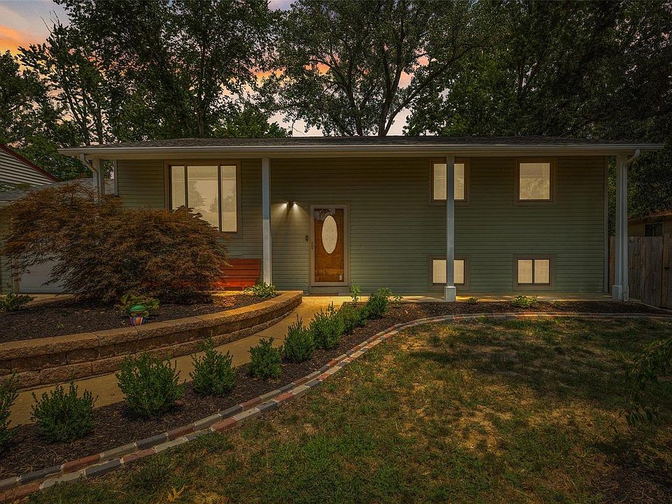 1st image of 11907 Longmont Dr