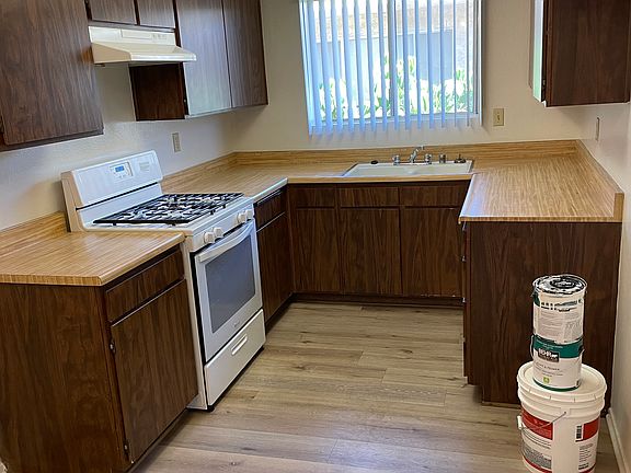 2nd image of 1314 W 168th St APT 206