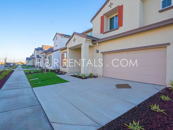 2nd image of 1574 Plumas Dr