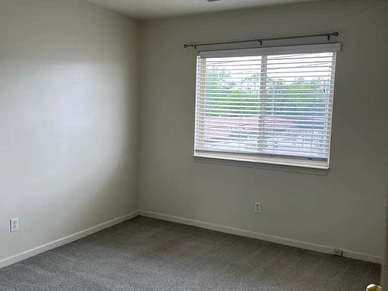 16575 E Twelve Mile Rd — Photo 7