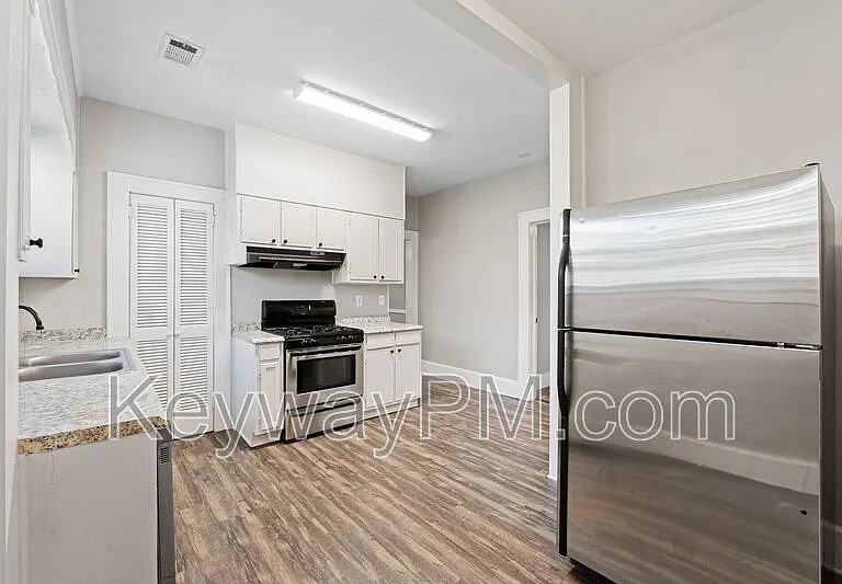1315 Merry St — Photo 7