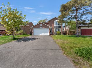 1416 Somerville St, Oshawa, ON L1G 7R1