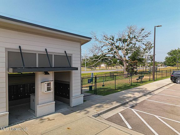 5th image of 2501 Bienville Blvd #526