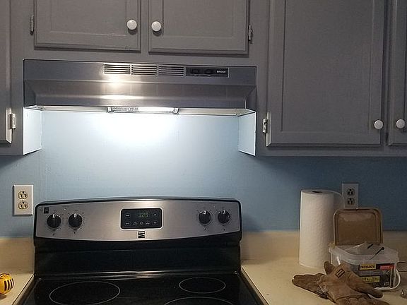 3rd image of 2730 Mountbery Dr