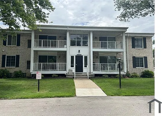 1 bed, 850 sqft, $1,470 — Photo 2