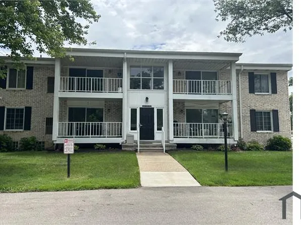 36078 Ann Arbor Trl, Livonia, MI 48150