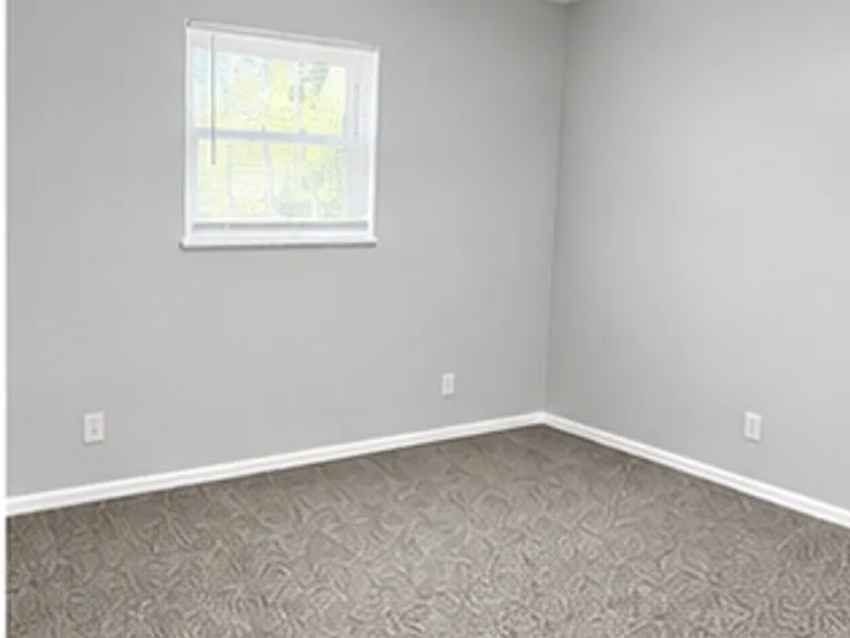 290 W National Dr — Photo 12