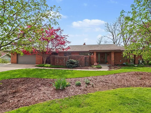 4344 Roxbury Ln, Kalamazoo, MI 49008