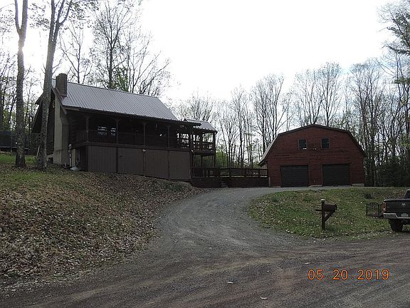 2nd image of 122 Liberty Dr