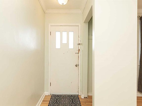 2nd image of 1414 N 13th Ave S