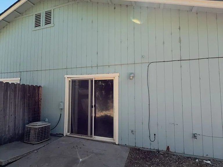 155 Derek Dr — Photo 39