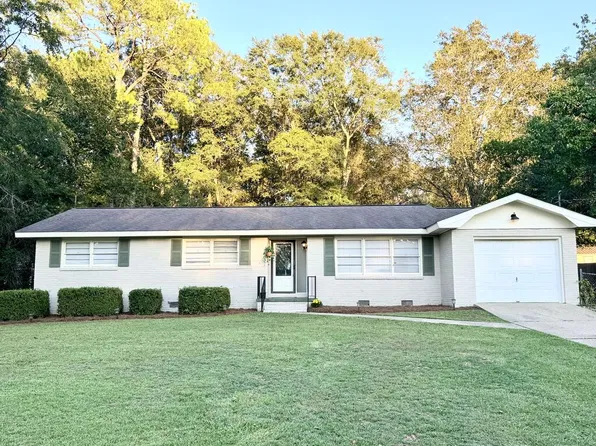 1604 Keating Rd, Dothan, AL 36303