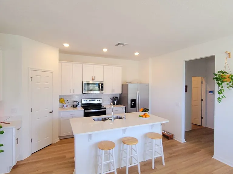 4692 Homestead Trl — Photo 7