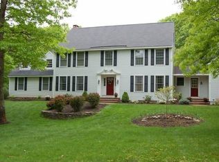 48 Blossom Rd, Windham, NH 03087