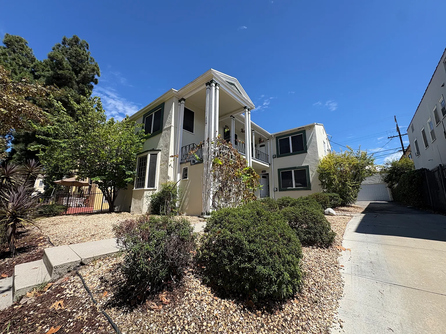 1 bed, 700 sqft, $1,850 — Photo 1