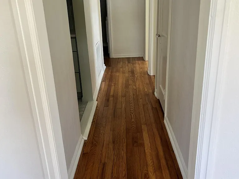 4826 French St — Photo 10