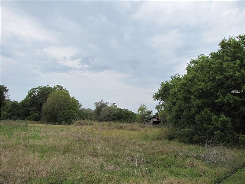2nd image of 3104 Lena Rd