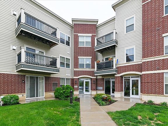 2nd image of 5194 Sassafras Dr #209