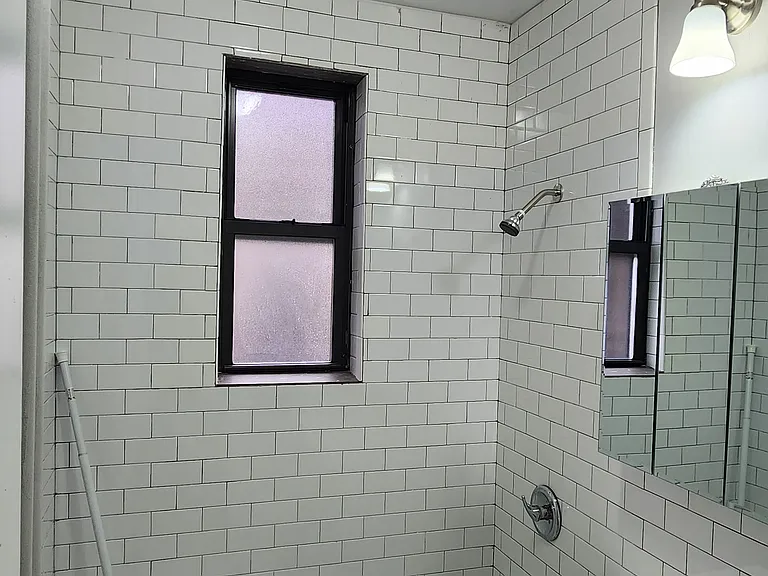 111 Garrison Avenue — Photo 5