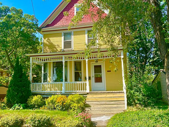 3rd image of 806 Court St