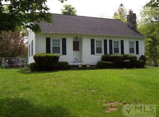 89 Spruce St, Roxbury, NY 12474