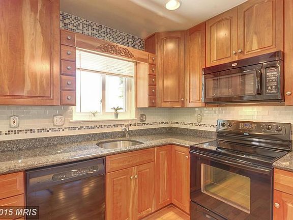 2nd image of 2730 Loch Haven Dr