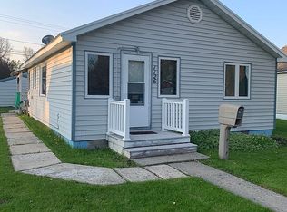 1126 11th St, International Falls, MN 56649