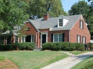 1300 Greenway Dr, High Point, NC 27262