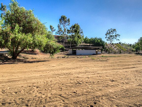 3rd image of 35311 Calle Nopal
