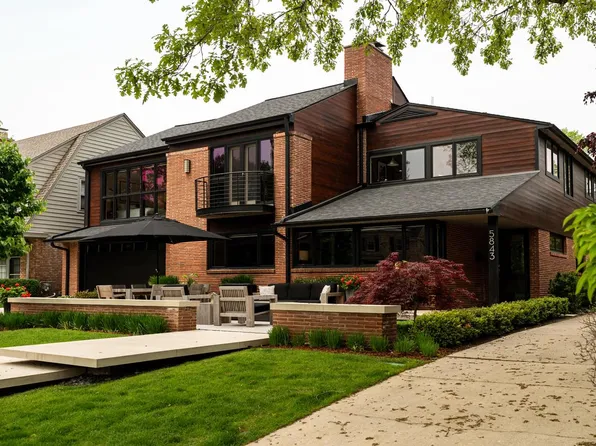 5843 North Maitland COURT, Whitefish Bay, WI 53217