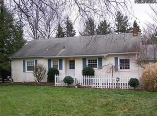 1383 Royalwood Rd, Broadview Heights, OH 44147