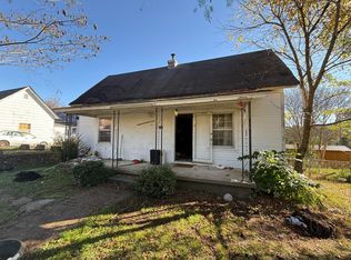 13 Steele St, La Fayette, GA 30728