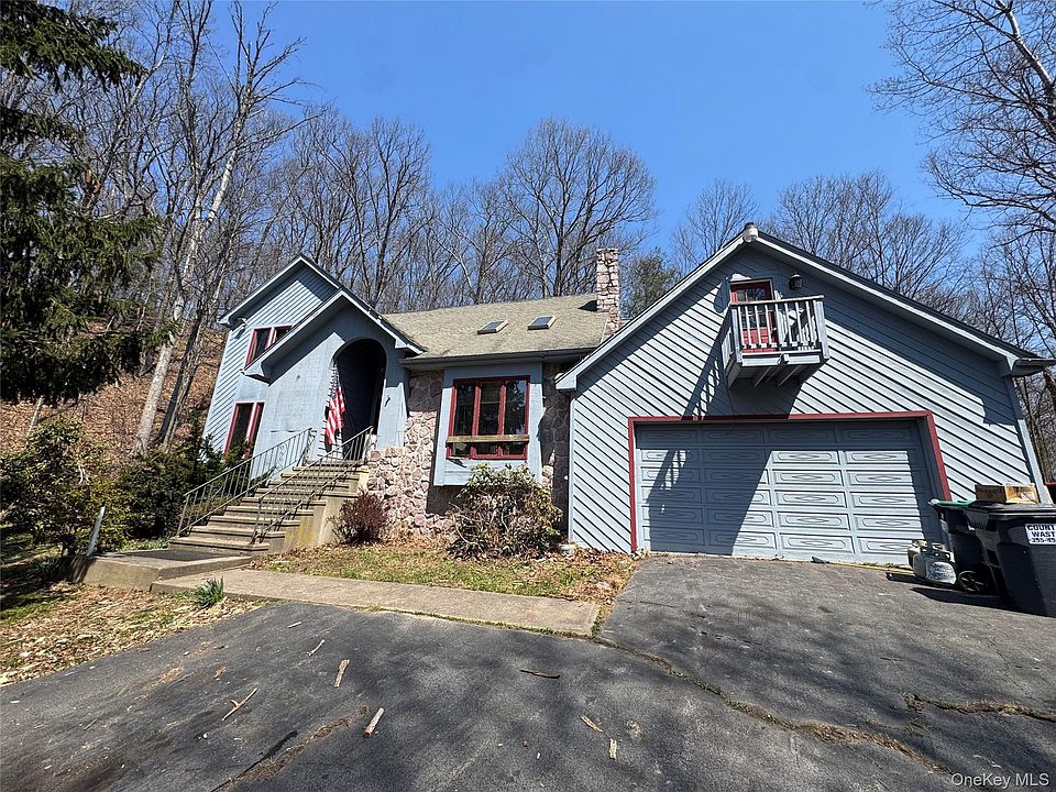 2nd image of 50 Hidden Valley Road