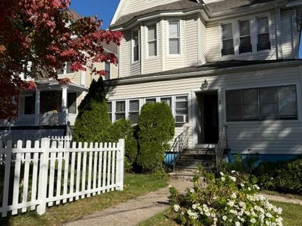 33 Union St #2, Montclair, NJ 07042