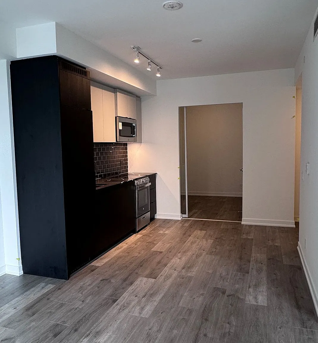 2 bed, $2,900 — Photo 2