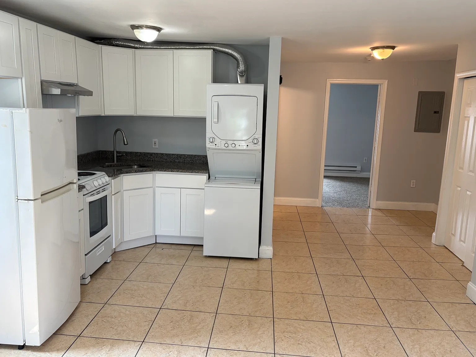 170 Manheim St — Photo 3