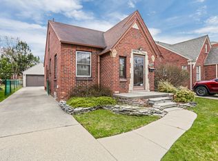 23105 Sheridan St, Dearborn, MI 48128