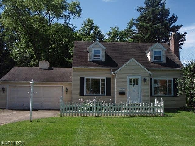 1st image of 2131 Hermosa Dr