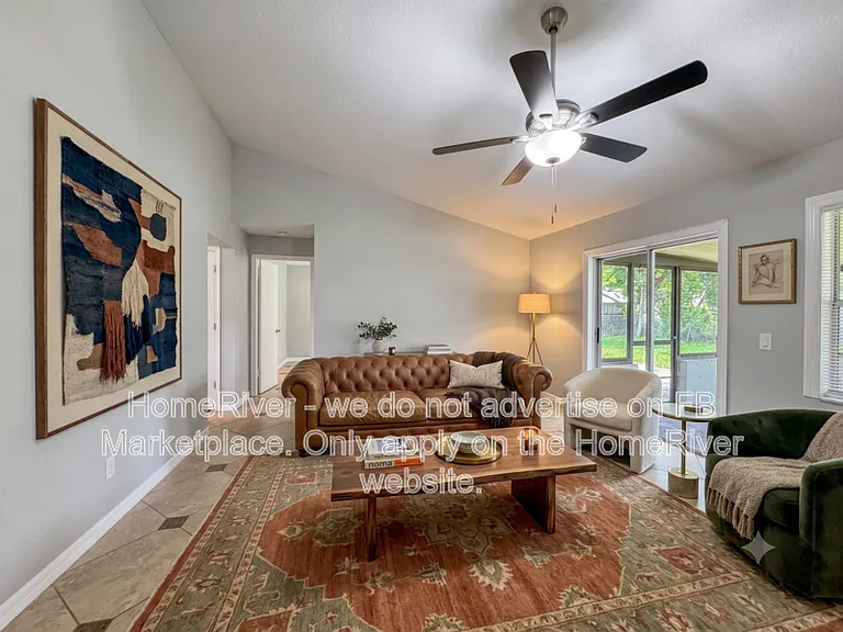 2306 Greenbush Ct — Photo 2