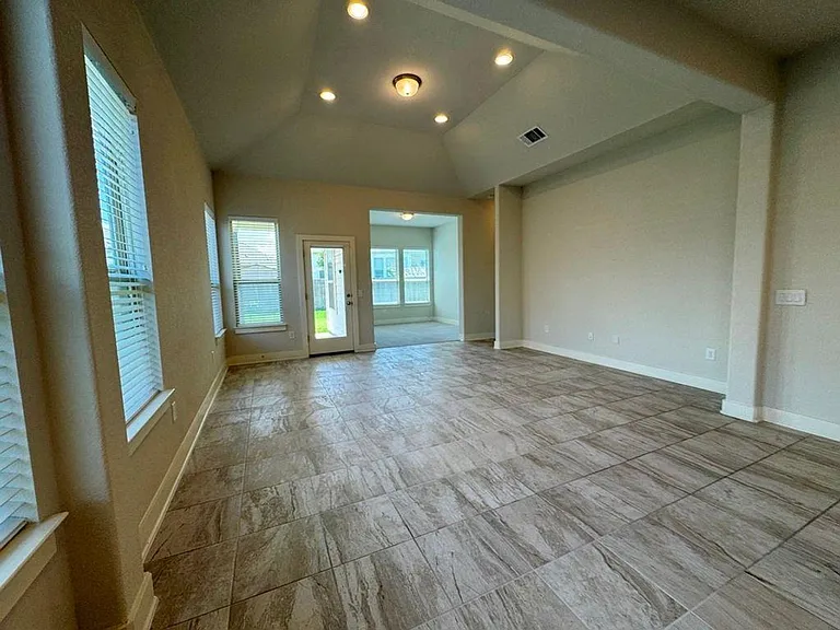 12008 Reindeer Dr — Photo 13