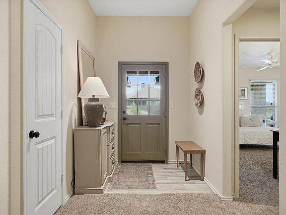5th image of 14212 Avenue V