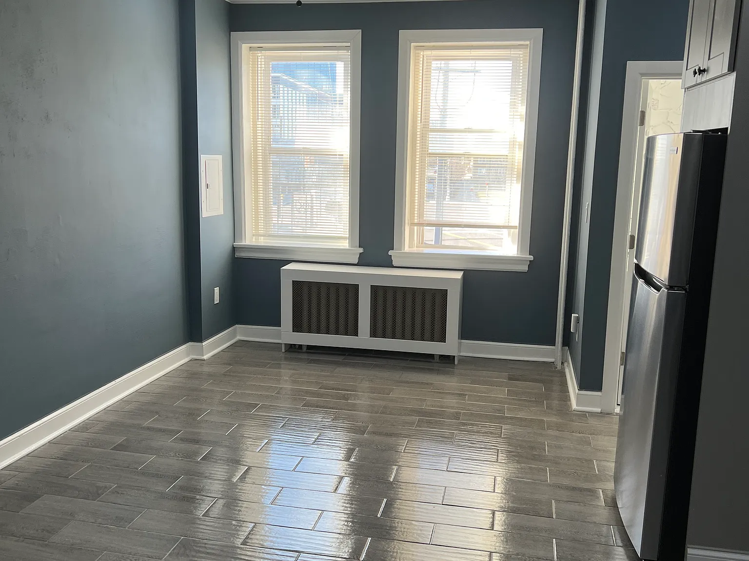 Living Room / Kitchen