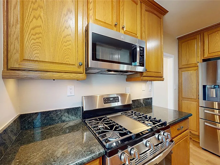 135 N Naomi St — Photo 13