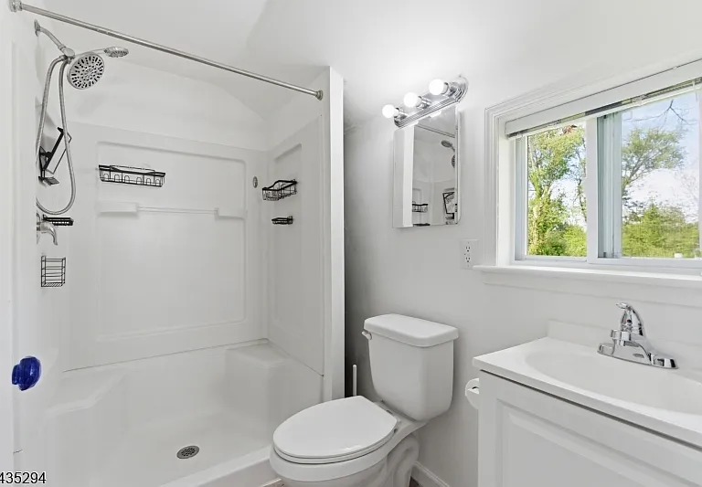 14 Brookhill Rd — Photo 8