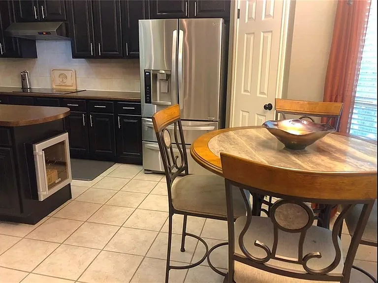 2704 Butler National Dr — Photo 8