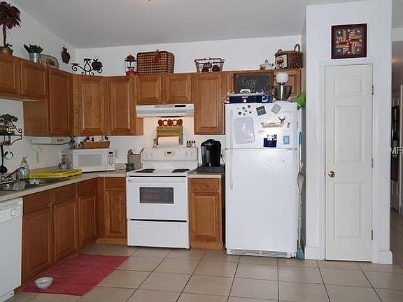 3rd image of 1917 W Hickory St