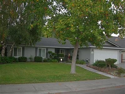 1st image of 3017 Estate Dr