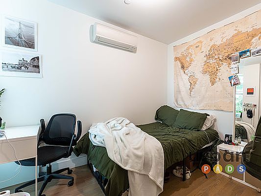 5th image of 282 E 32nd St #3B