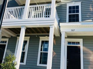 307 Waterside Dr, Hampton, VA 23666